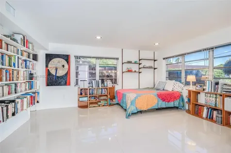 830 Raymond Street Miami Beach FL 33141