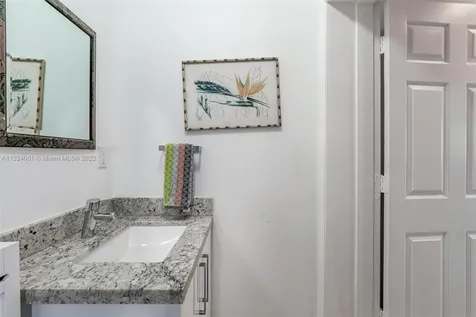 830 Raymond Street Miami Beach FL 33141