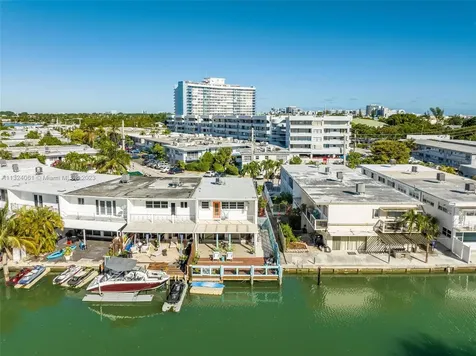 830 Raymond Street Miami Beach FL 33141