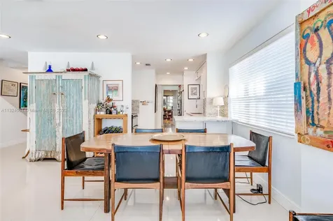 830 Raymond Street Miami Beach FL 33141