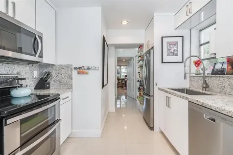 830 Raymond Street Miami Beach FL 33141