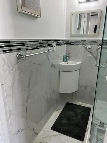 3725 S Ocean Drive Hollywood FL 33019