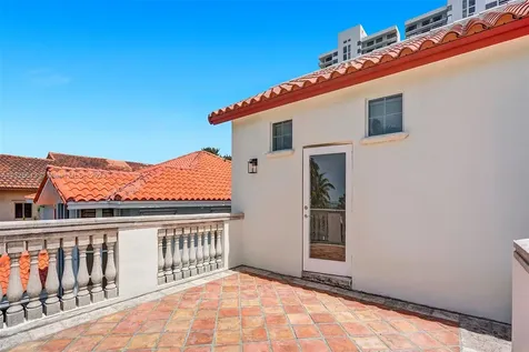 1020 N Venetian Drive Miami FL 33139