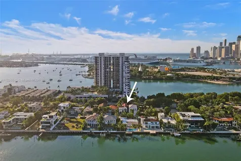 1020 N Venetian Drive Miami FL 33139