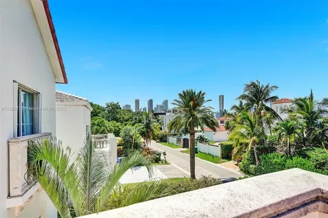 1020 N Venetian Drive Miami FL 33139