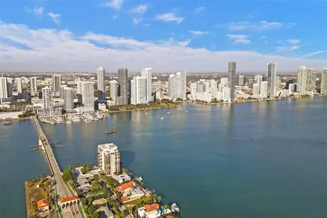 1020 N Venetian Drive Miami FL 33139