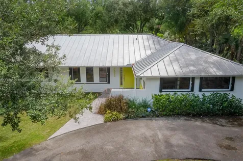 10855 SW 82nd Avenue Miami FL 33156