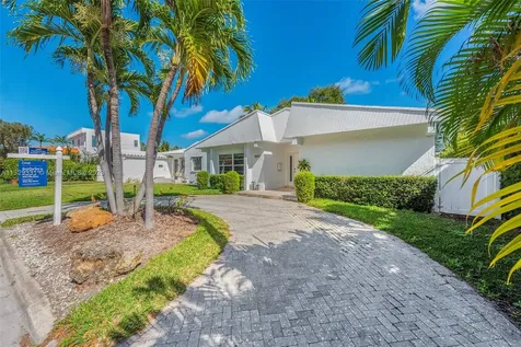 9009 Hawthorne Avenue Surfside FL 33154