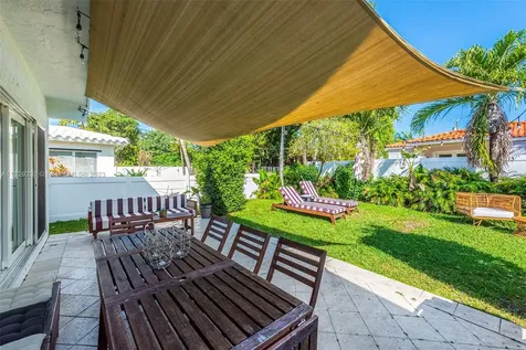 9009 Hawthorne Avenue Surfside FL 33154