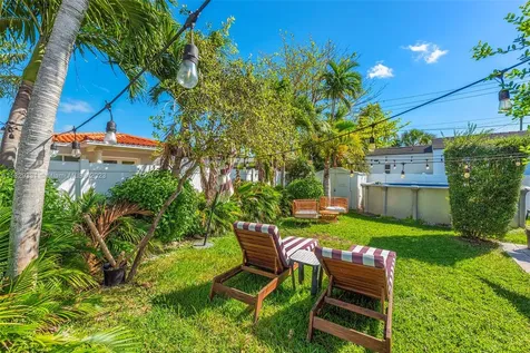 9009 Hawthorne Avenue Surfside FL 33154