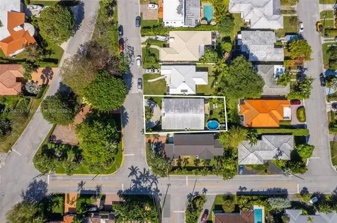 9009 Hawthorne Avenue Surfside FL 33154