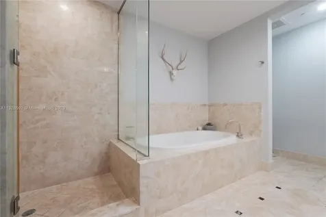 1425 Brickell Avenue Miami FL 33131