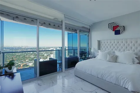 1425 Brickell Avenue Miami FL 33131