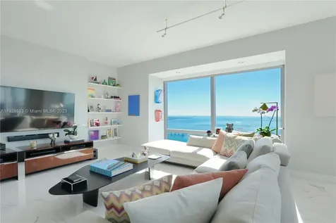 1425 Brickell Avenue Miami FL 33131