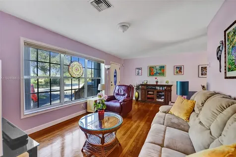 401 S 26th Avenue Hollywood FL 33020