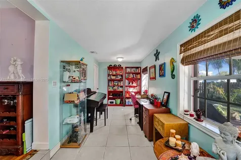 401 S 26th Avenue Hollywood FL 33020