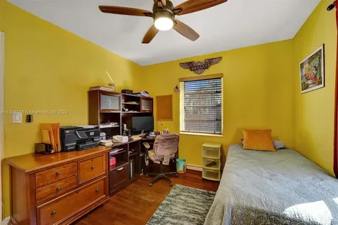 401 S 26th Avenue Hollywood FL 33020