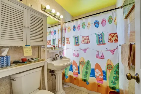 401 S 26th Avenue Hollywood FL 33020
