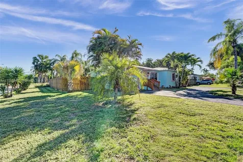 401 S 26th Avenue Hollywood FL 33020
