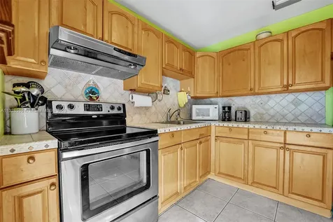 401 S 26th Avenue Hollywood FL 33020