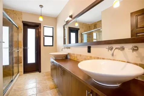 7550 SW 60th Street Miami FL 33143