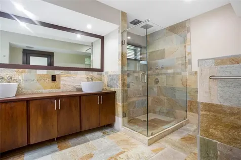 7550 SW 60th Street Miami FL 33143