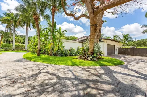 7550 SW 60th Street Miami FL 33143