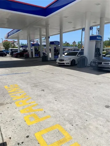 Miami FL 33137