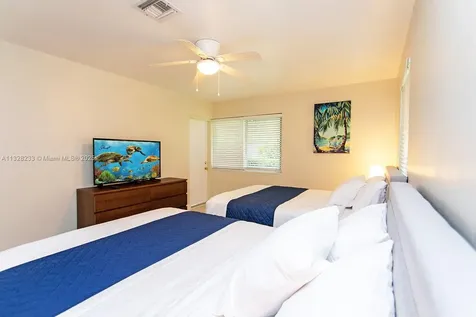 809 S 17th Avenue Hollywood FL 33020