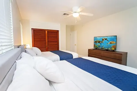 809 S 17th Avenue Hollywood FL 33020
