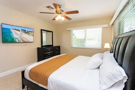 809 S 17th Avenue Hollywood FL 33020