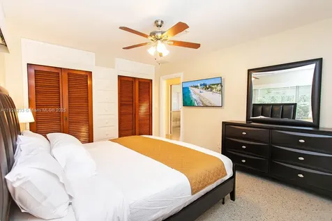809 S 17th Avenue Hollywood FL 33020