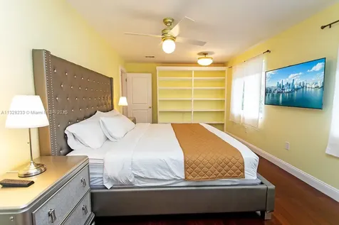 809 S 17th Avenue Hollywood FL 33020
