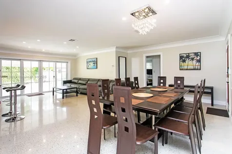 809 S 17th Avenue Hollywood FL 33020