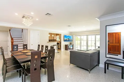 809 S 17th Avenue Hollywood FL 33020