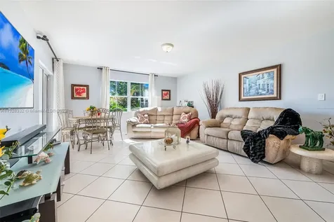 16306 SW 45th Terrace Miami FL 33185
