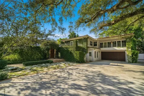 3485 N Moorings Way Miami FL 33133
