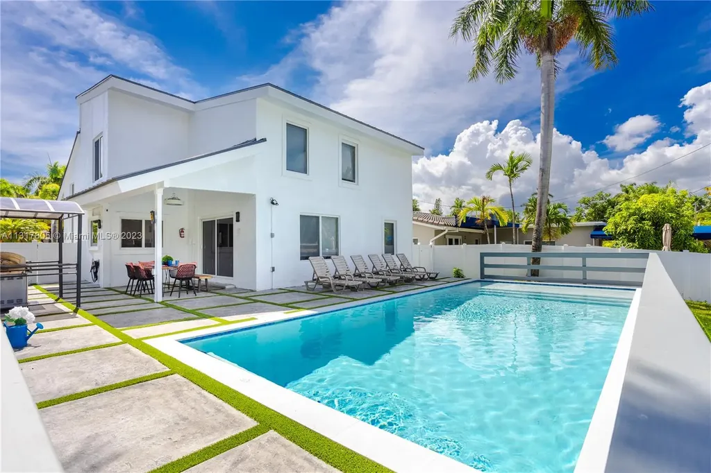 1109 Hollywood Boulevard Hollywood FL 33019