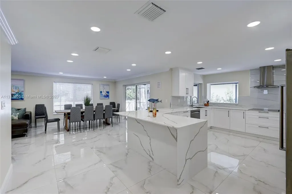 1109 Hollywood Boulevard Hollywood FL 33019