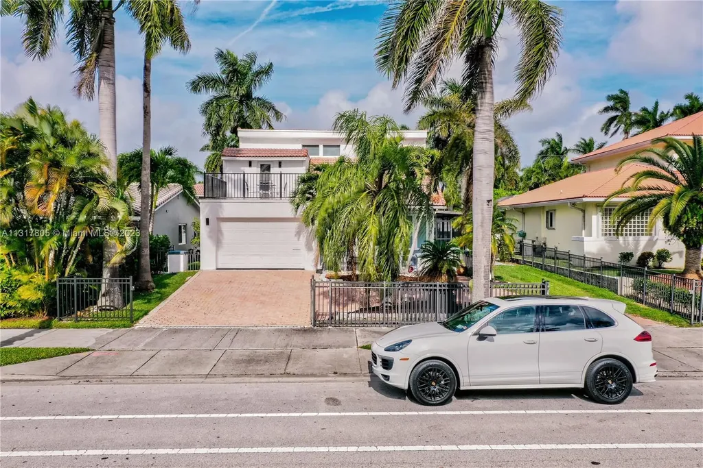 1109 Hollywood Boulevard Hollywood FL 33019