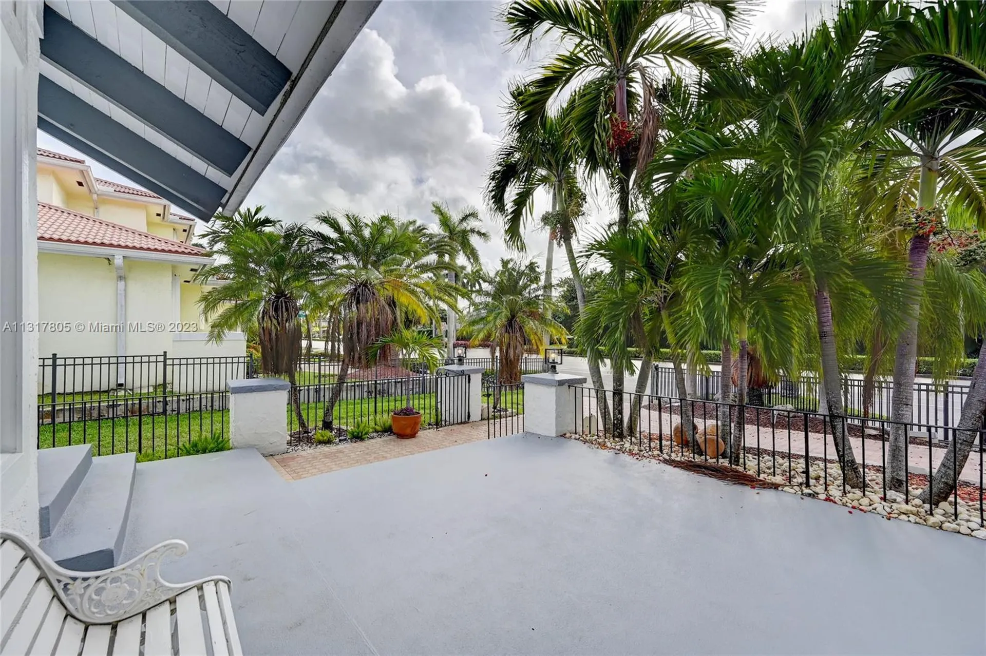 1109 Hollywood Boulevard Hollywood FL 33019