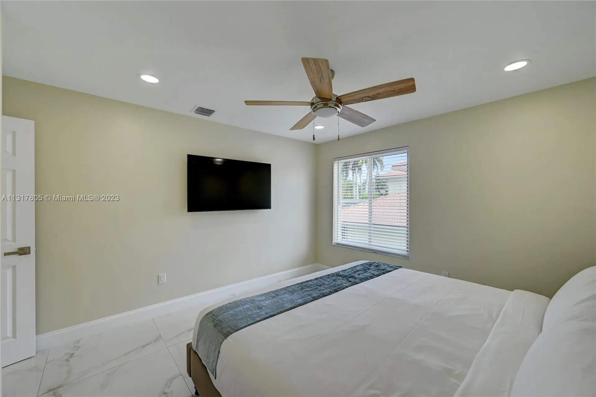 1109 Hollywood Boulevard Hollywood FL 33019