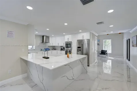 1109 Hollywood Boulevard Hollywood FL 33019