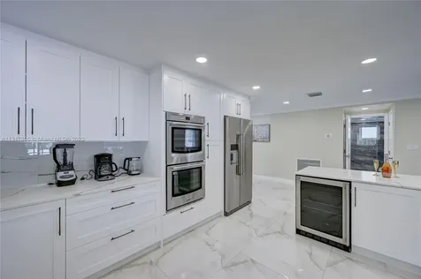 1109 Hollywood Boulevard Hollywood FL 33019