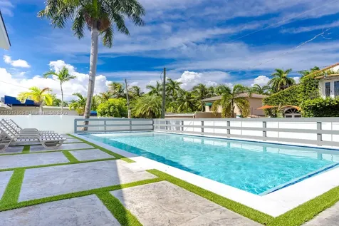 1109 Hollywood Boulevard Hollywood FL 33019