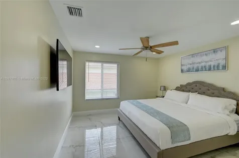 1109 Hollywood Boulevard Hollywood FL 33019