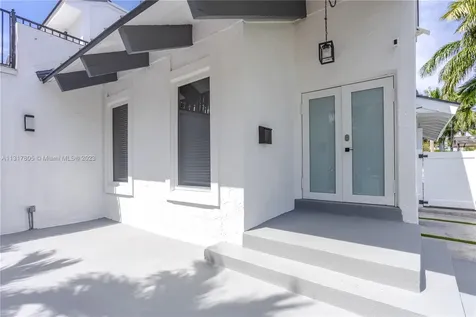 1109 Hollywood Boulevard Hollywood FL 33019