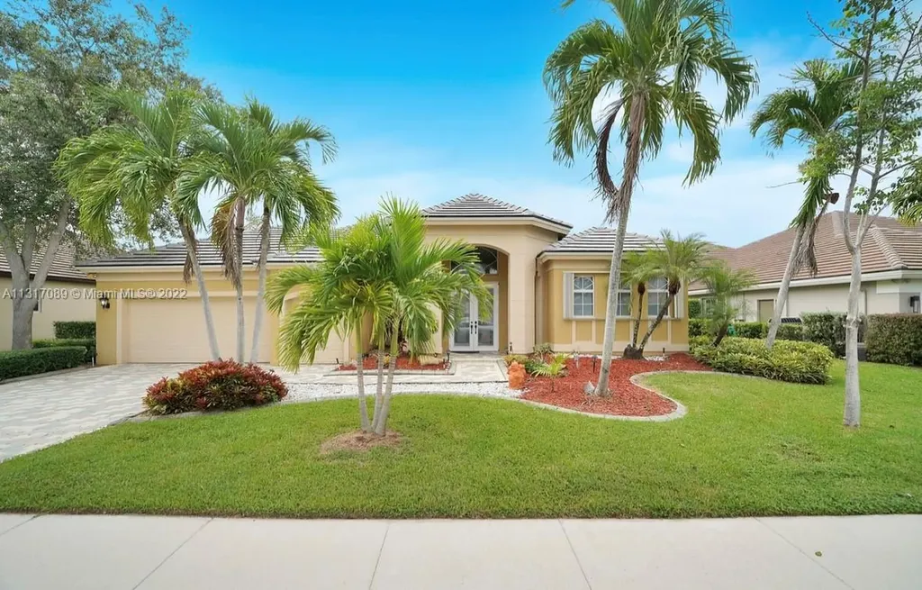4021 E Lake Estates Drive Davie FL 33328