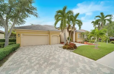 4021 E Lake Estates Drive Davie FL 33328