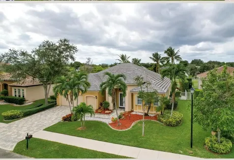4021 E Lake Estates Drive Davie FL 33328